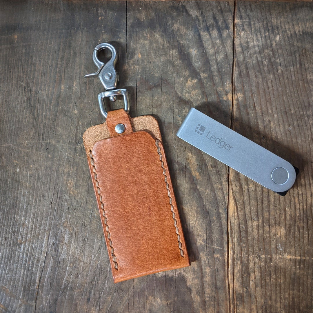 Londo Genuine Leather Case with Keyring for Ledger Nano S Bitcoin Wall - Otto Angelino