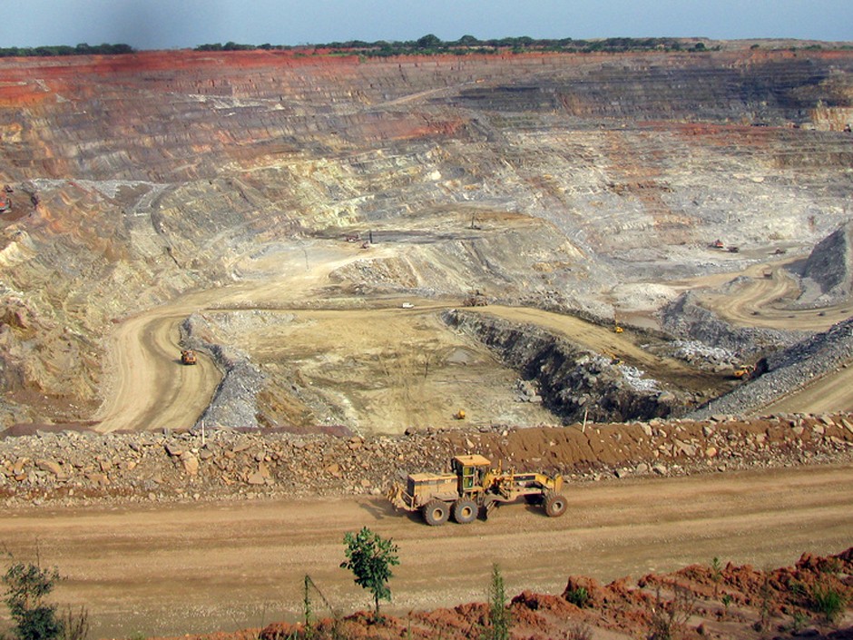 First Quantum in talks to offload Zambia mines stake to Jiangxi