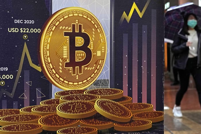 Crypto Tracker Bitcoin and Cryptocurrency Prices Quotes and Market Capitalizations