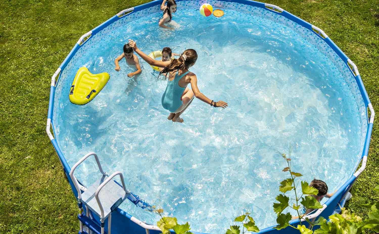 Tips for Maintaining an Above-Ground Pool