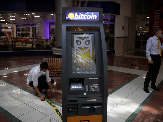 Bitcoin ATMs in El Salvador - buy Bitcoin crypto machines in El Salvador | Bitcovault