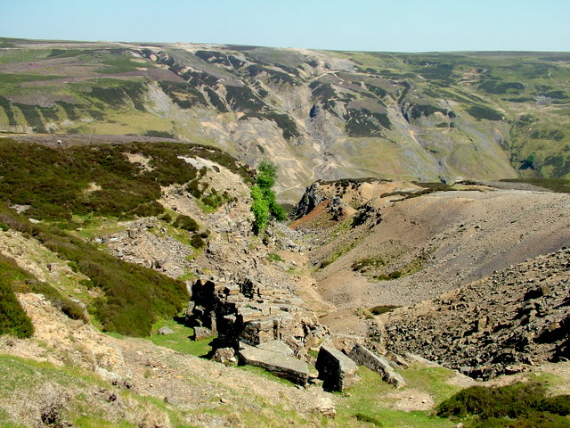 Old lead mining hush, The Meas © Mike Quinn cc-by-sa/ :: Geograph Britain and Ireland