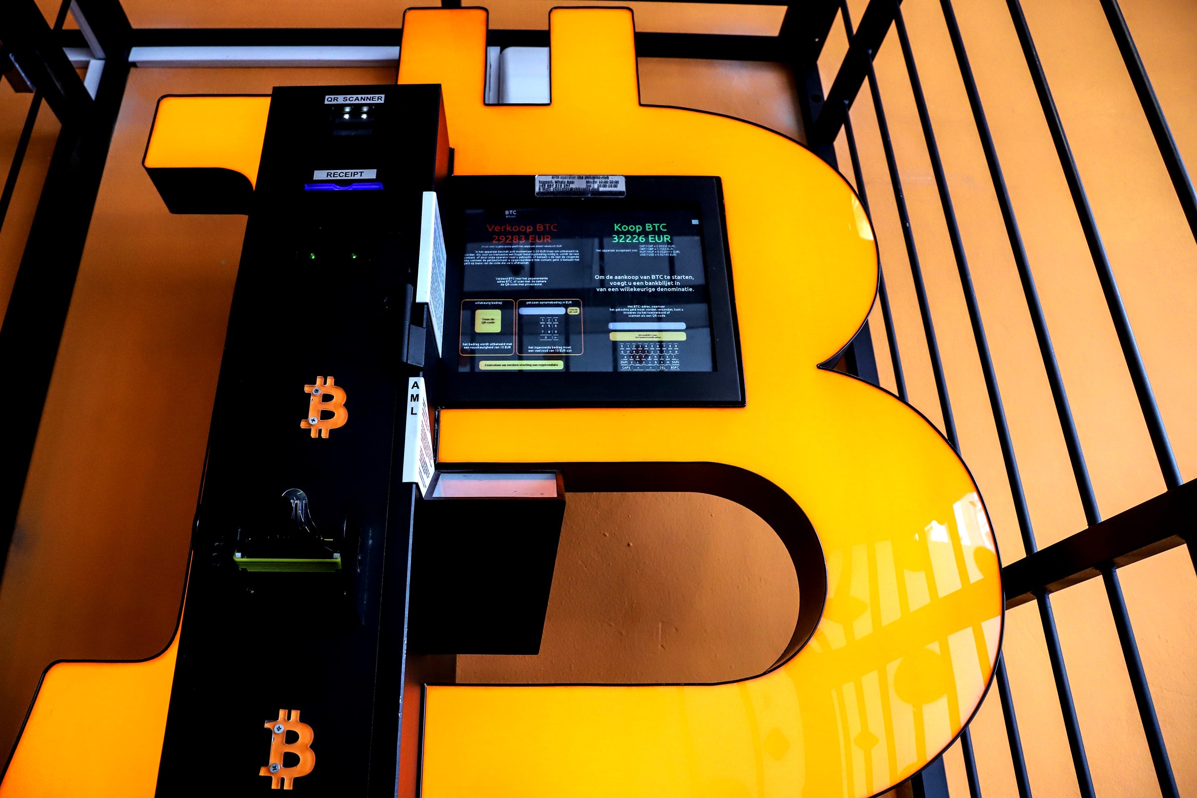 How to Mix Bitcoins and Send Bitcoin Anonymously - Comparitech