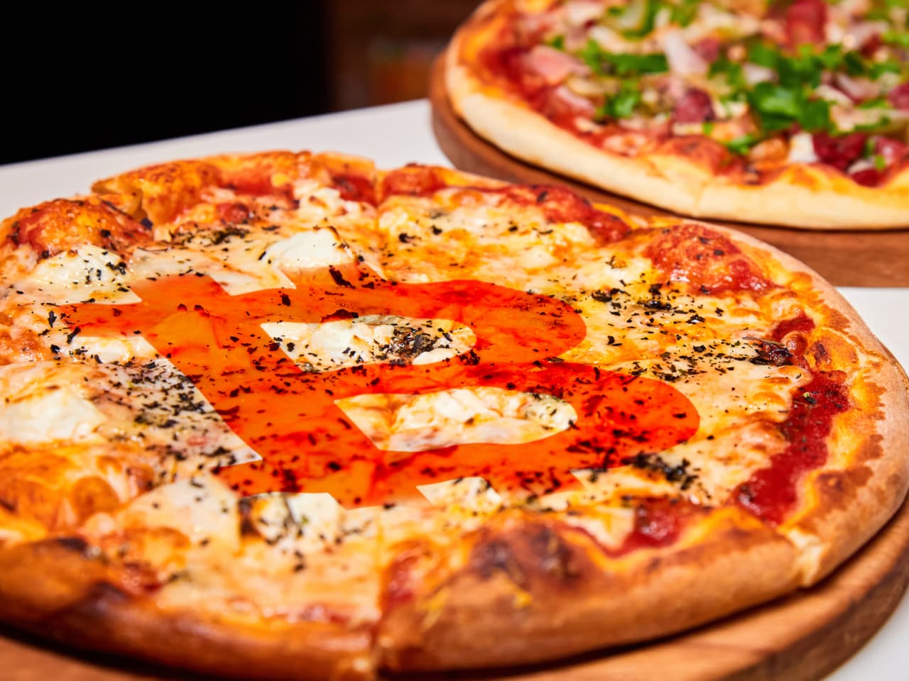 Celebrating Bitcoin Pizza Day: the Time a Bitcoin User Bought 2 Pizzas for 10, BTC