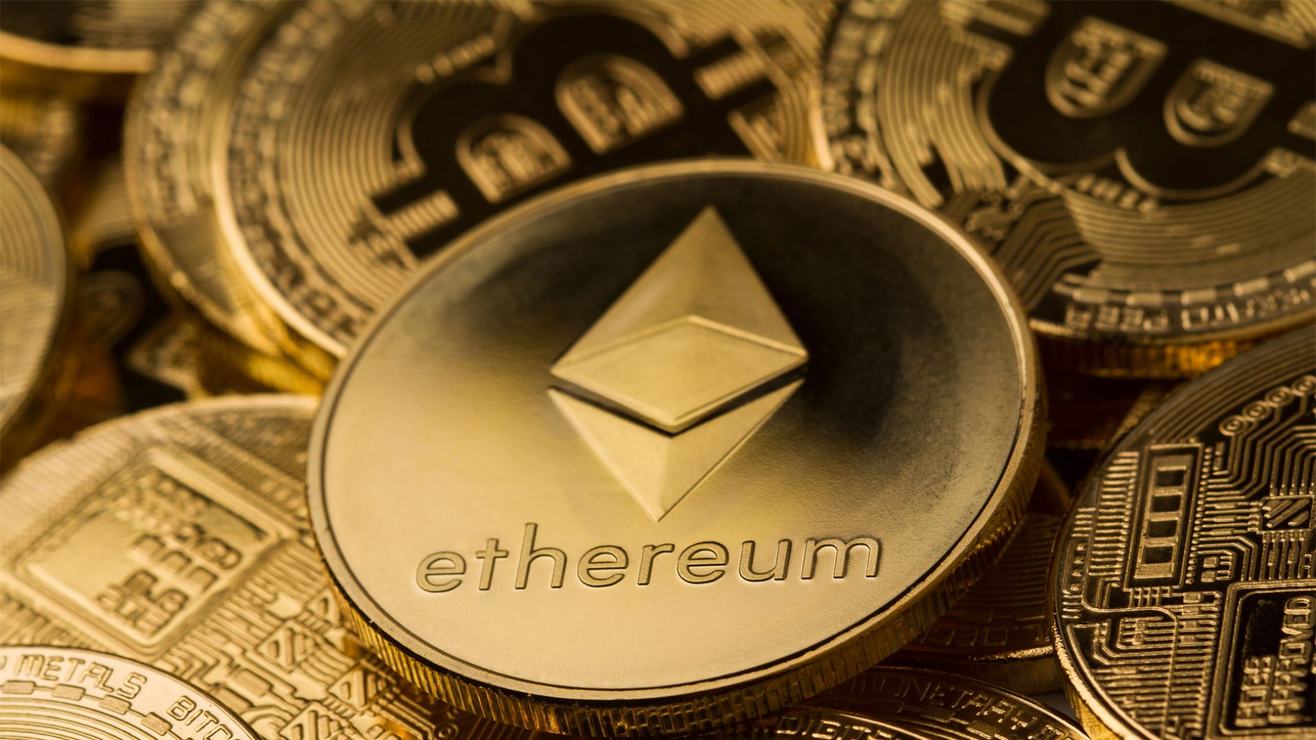 Ethereum cena v EUR in ETH-EUR graf zgodovine cen