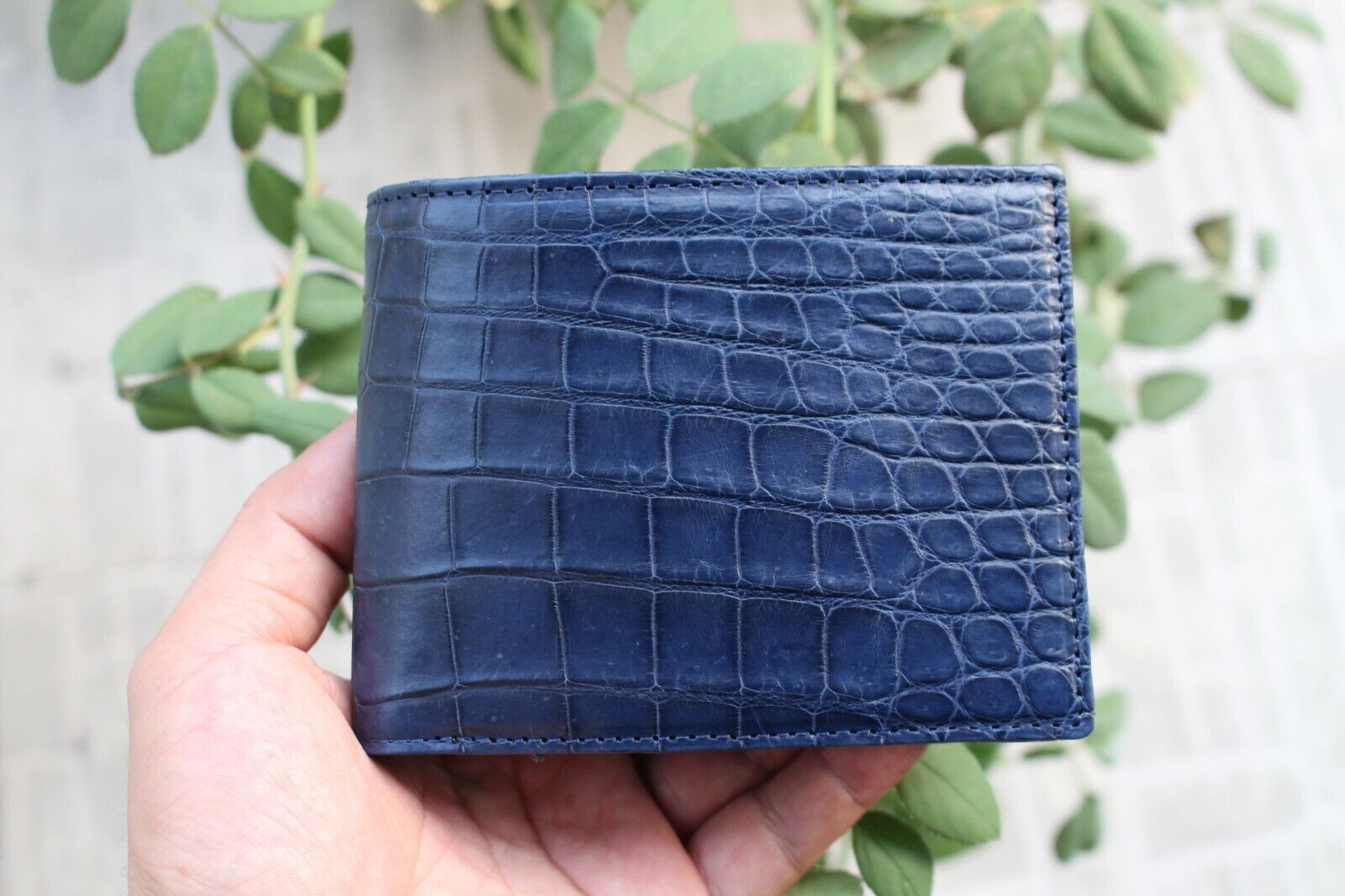 Hermès Alligator Constance Compact Wallet | Exotic leather wallet, Wallet, Hermes handbags