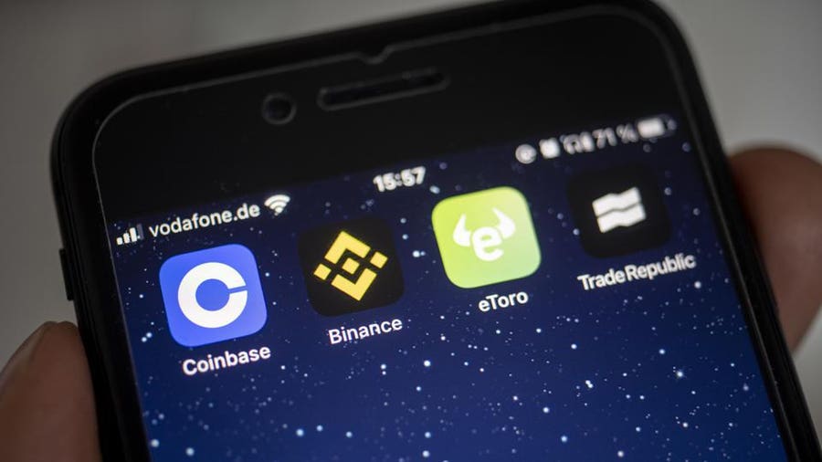 Coinbase Pro vs. helpbitcoin.fun: Which Should You Choose | FinanceBuzz