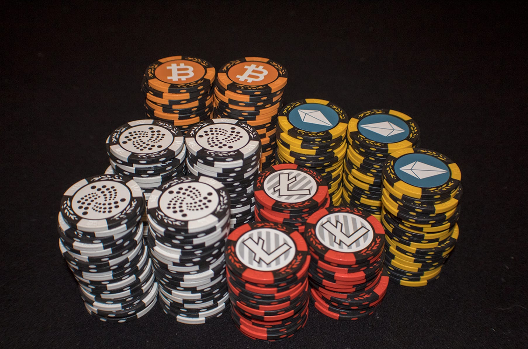 Shop BTC Crypto And Pieces Clay Poker Chips Set At Best Price