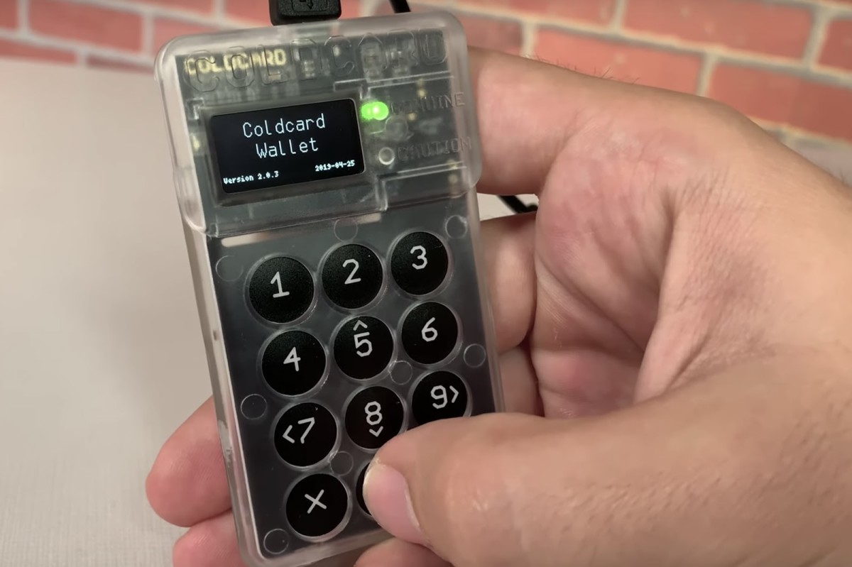 Hardware Wallet & Crypto Wallet - Security for Crypto | Ledger