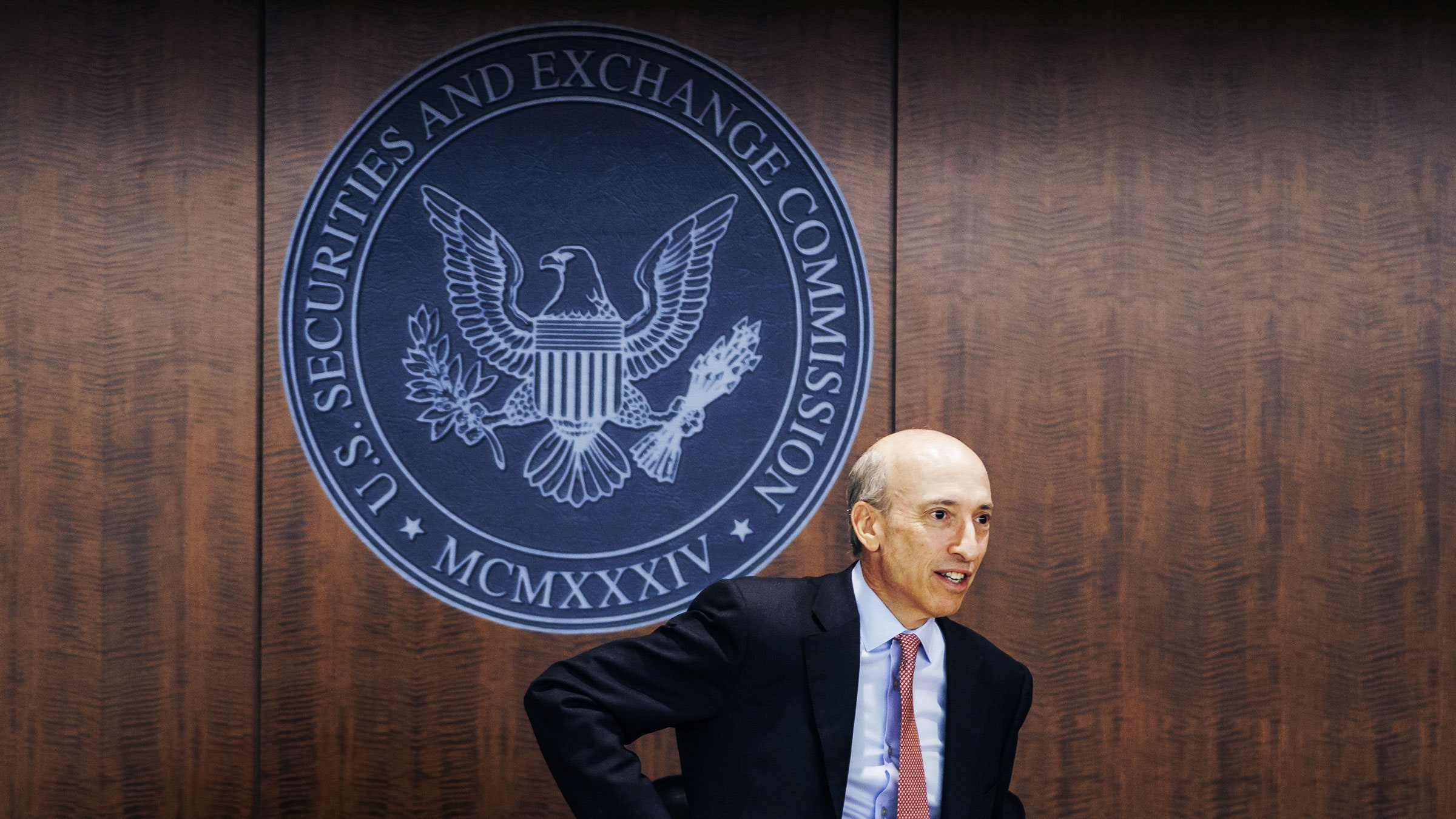 SEC endorses 11 bitcoin ETFs amidst investigation into X hack incident - SiliconANGLE