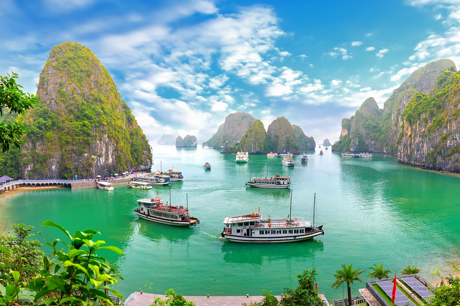 The cheapest Halong Bay Cruise (amazing value!) — Helena Bradbury