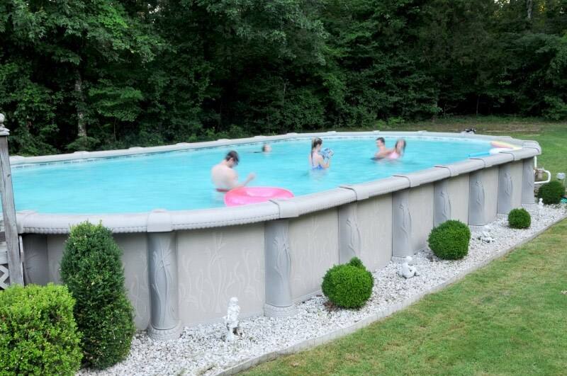 Aboveground steel swimming pool in kit form | Waterair Swimming Pools