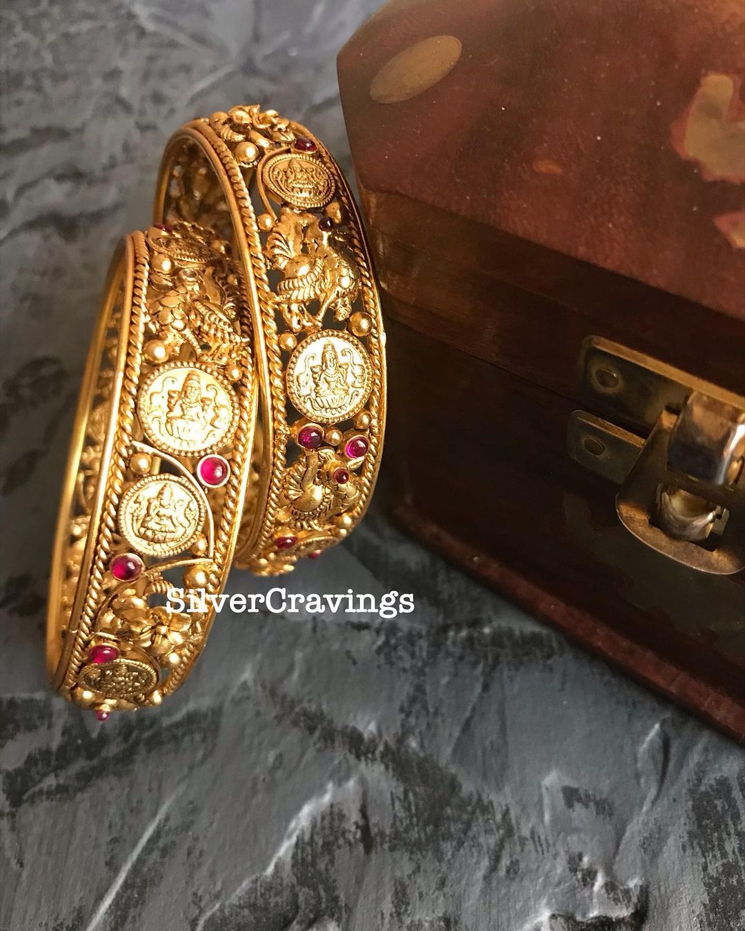 Royal Lakshmi Coin Bangles – Andaaz Jewelers