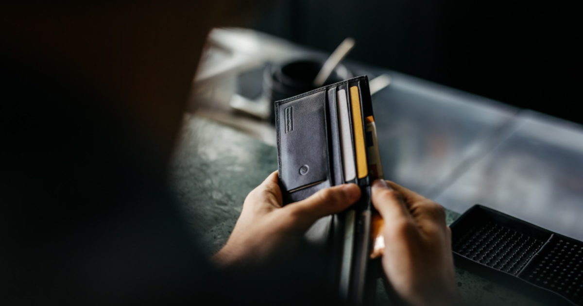 How to Deal With Losing Your Wallet: 9 Things To Do ASAP